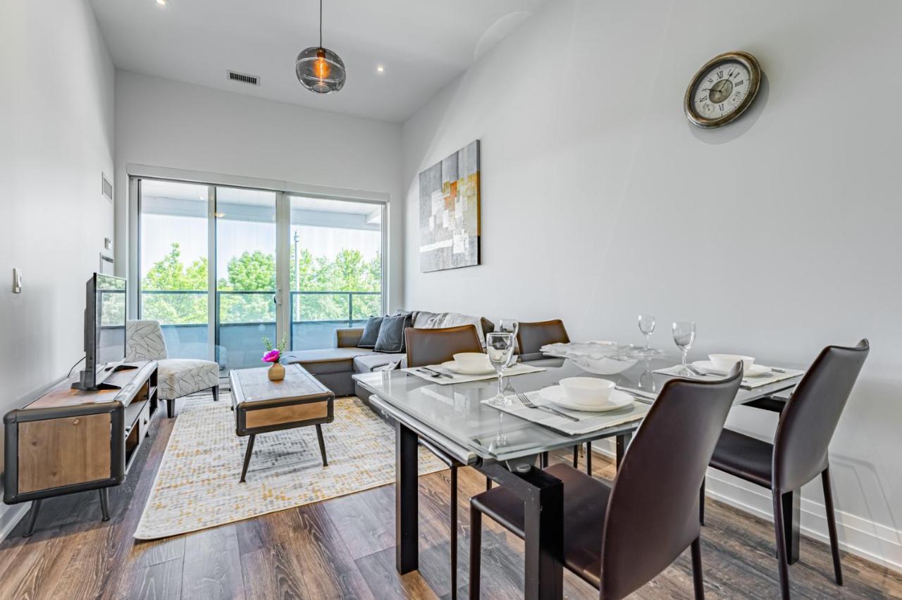 Condo In Parklawn & Lake Shore With Free Parking Close To Airport Toronto Exterior foto