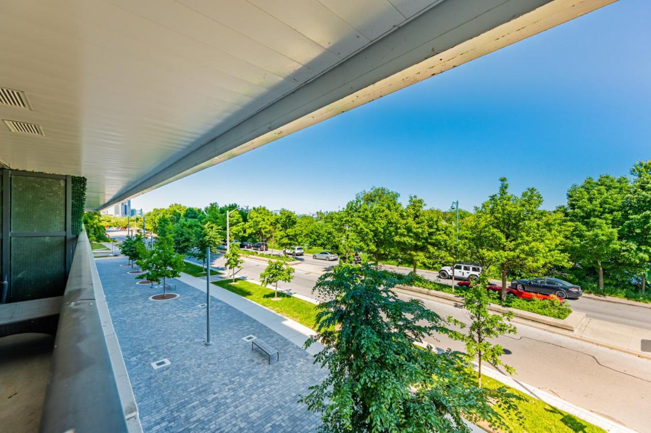 Condo In Parklawn & Lake Shore With Free Parking Close To Airport Toronto Exterior foto