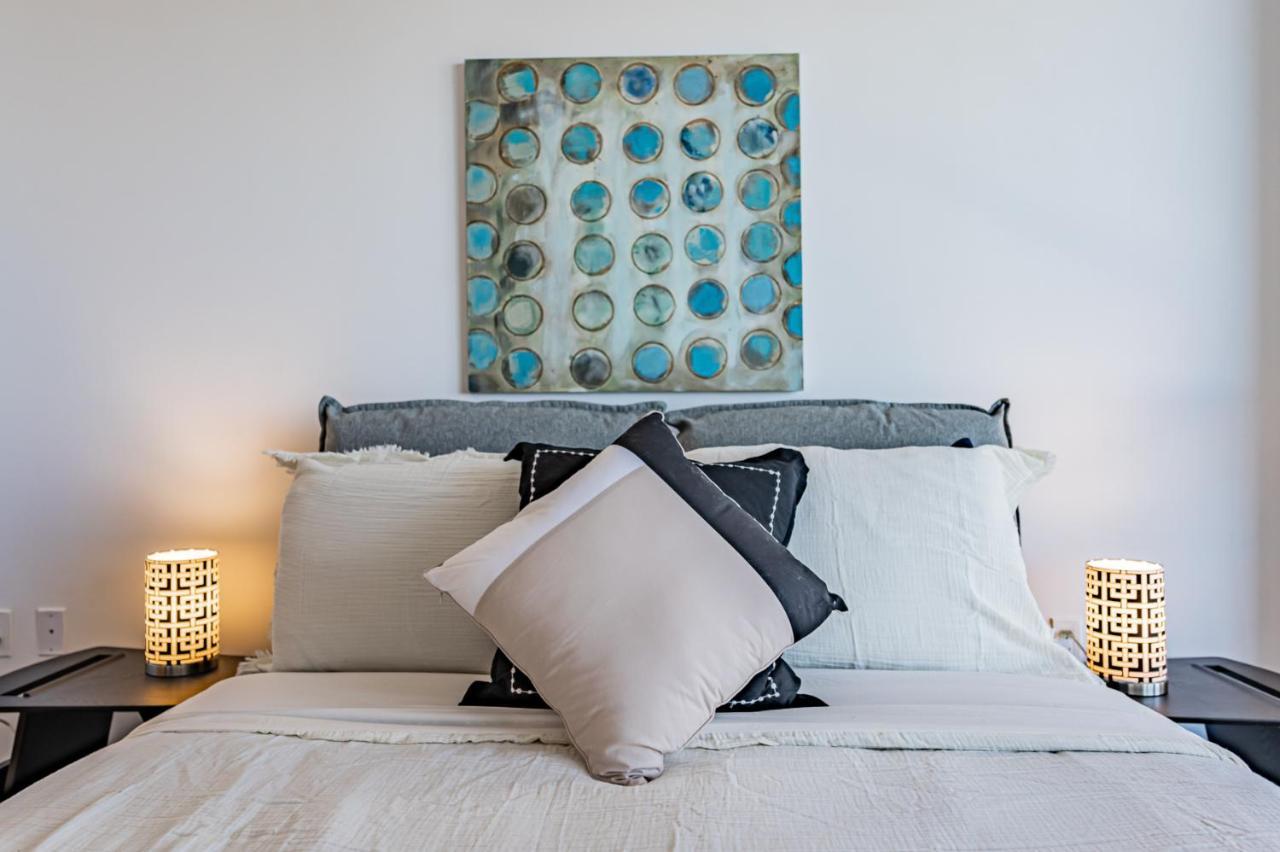 Condo In Parklawn & Lake Shore With Free Parking Close To Airport Toronto Exterior foto