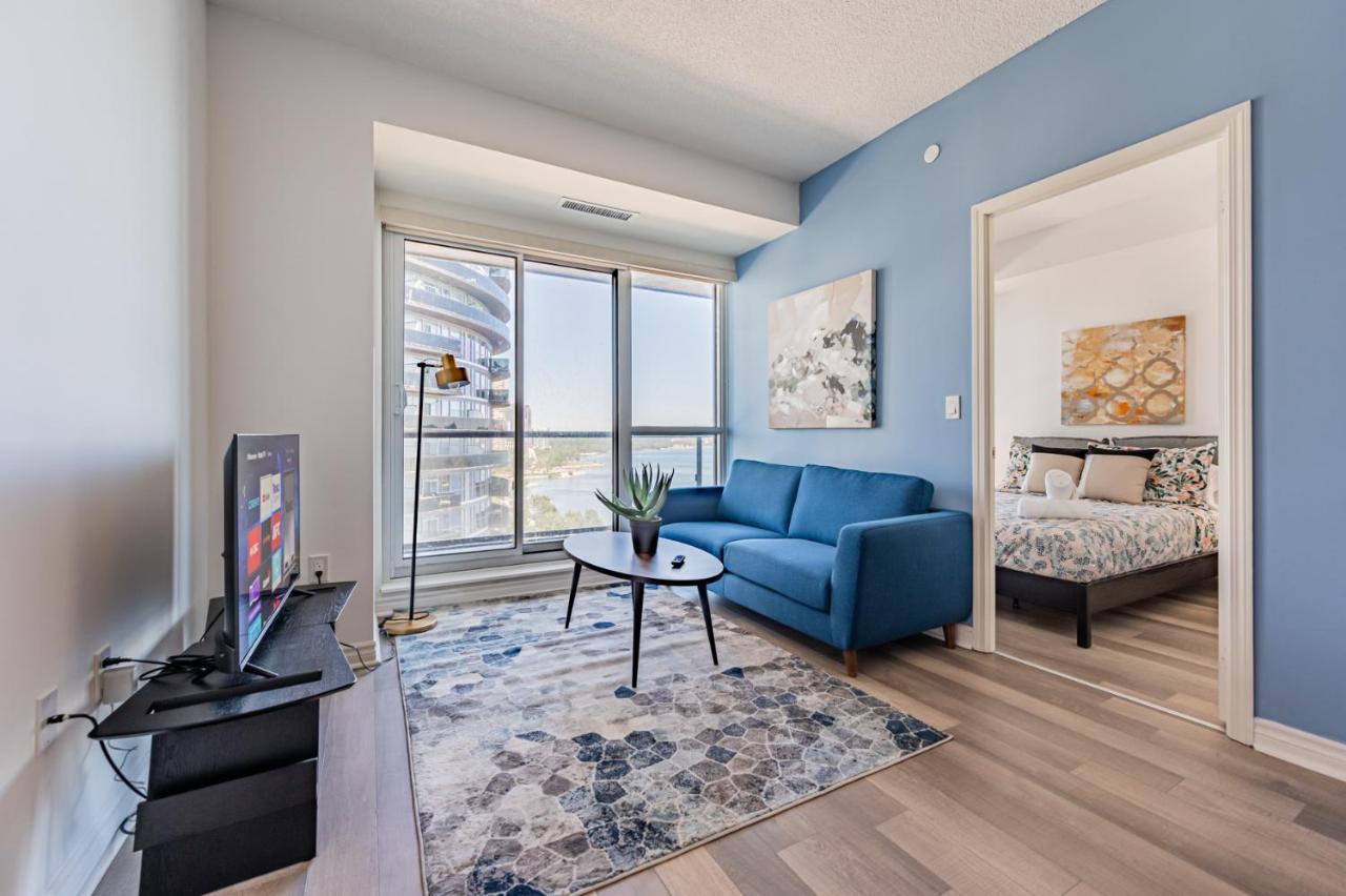 Condo In Parklawn & Lake Shore With Free Parking Close To Airport Toronto Exterior foto